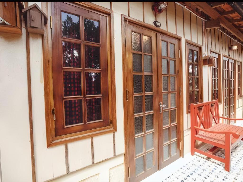 Dalat Old Market Town Exterior photo